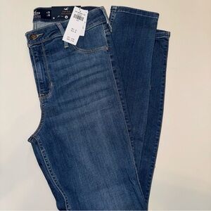 Hollister Women's Classic Blue Skinny Jeans